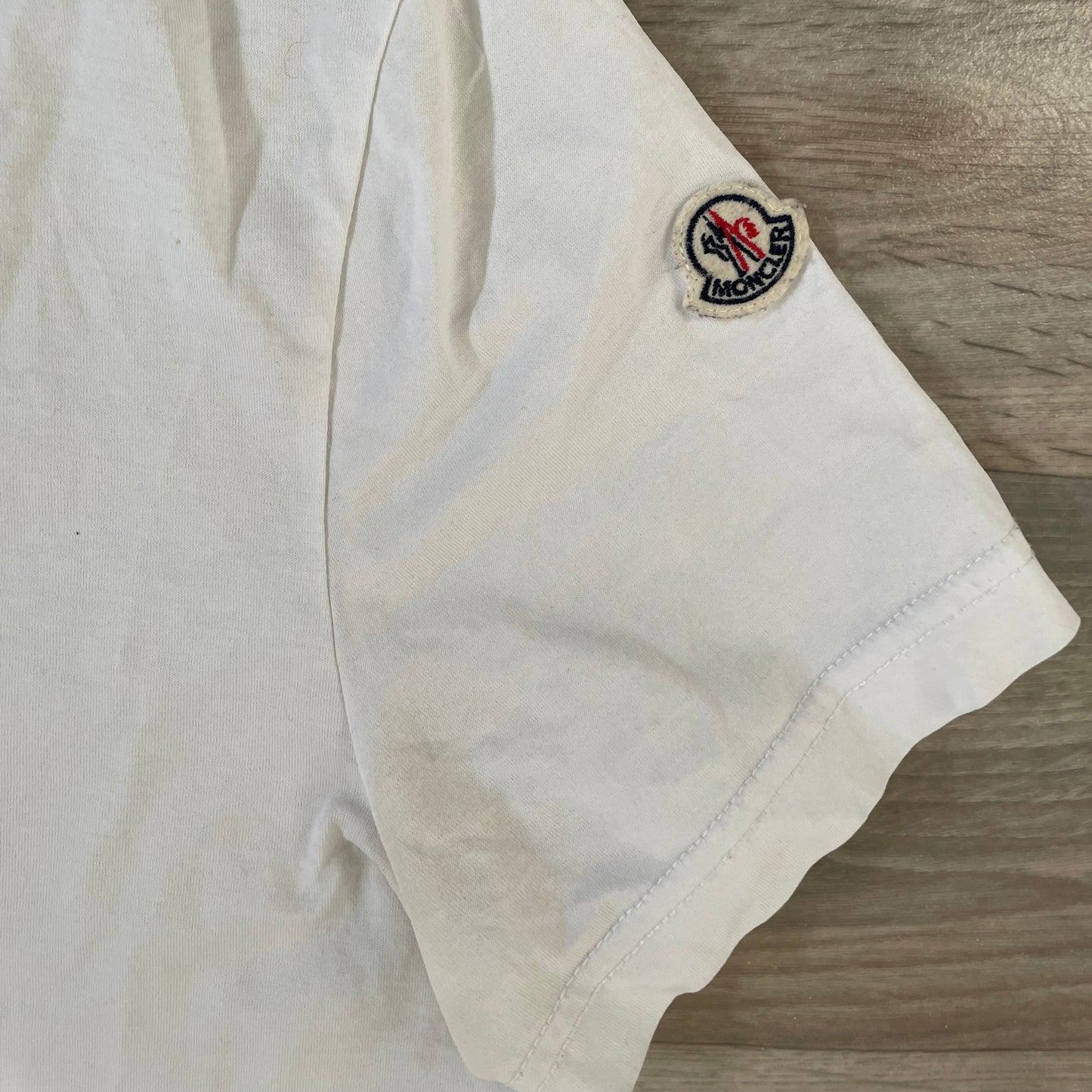 Moncler T-shirt- XS