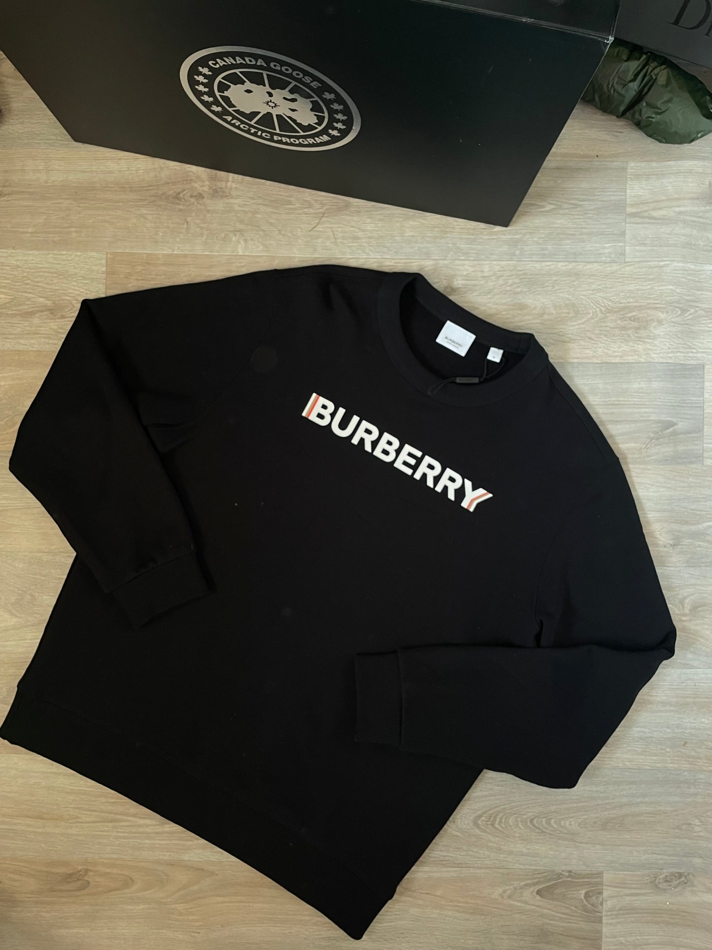 Burberry Jumper- M