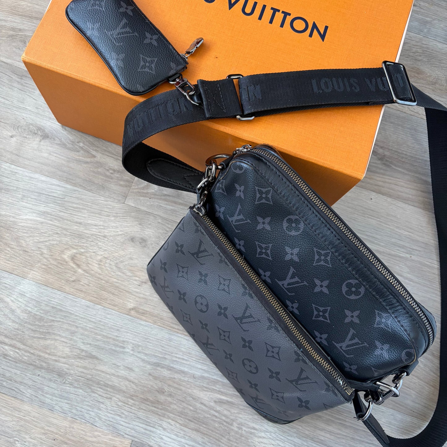 Louis Vuitton Trio Messenger Bag