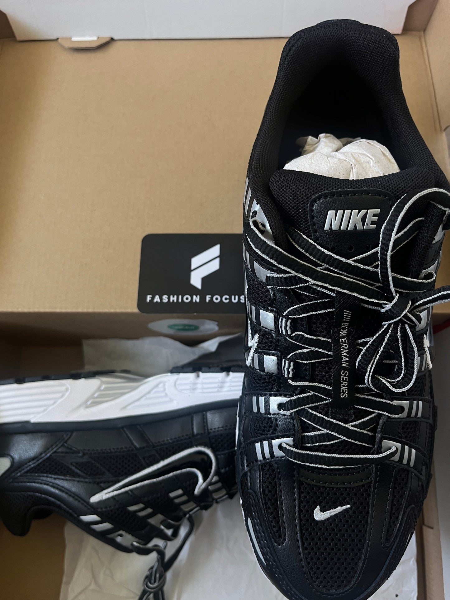 Nike P-6000 "black and white"