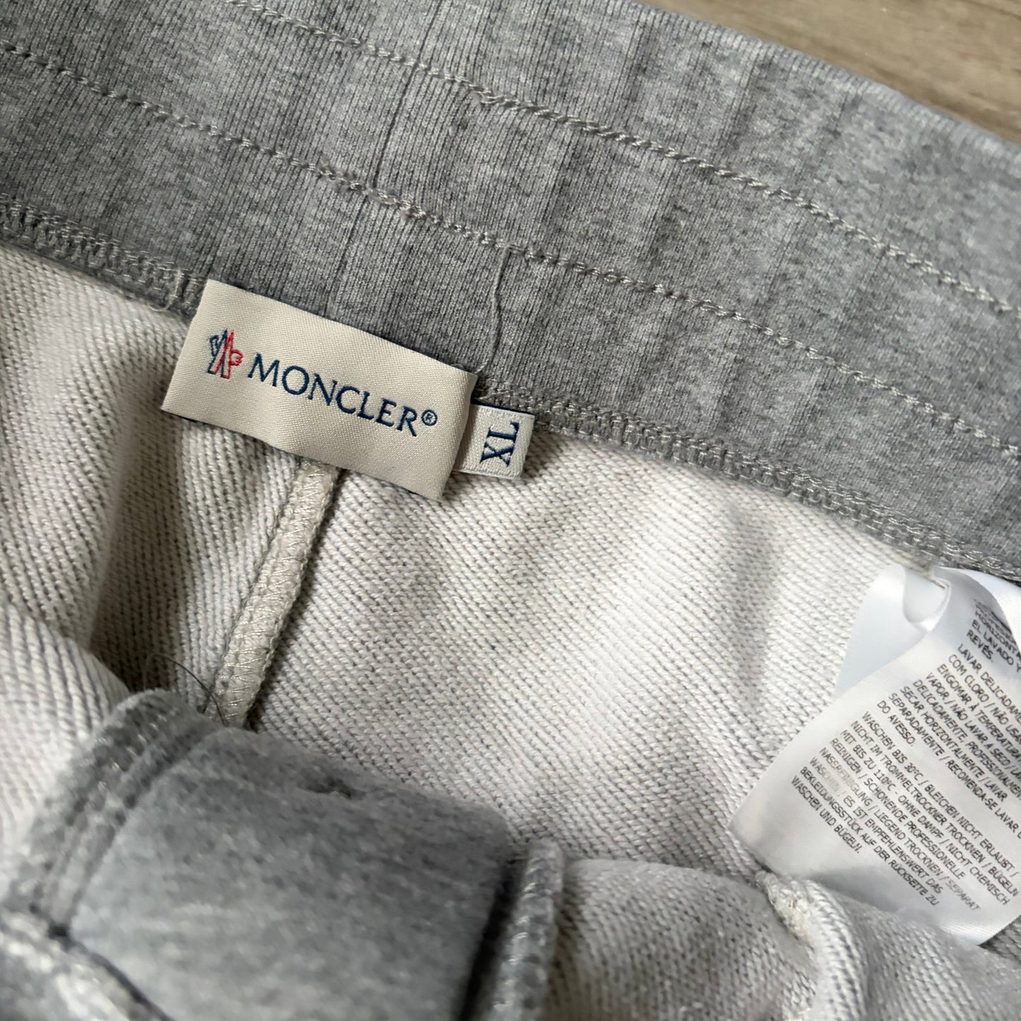 Moncler Tracksuit- L
