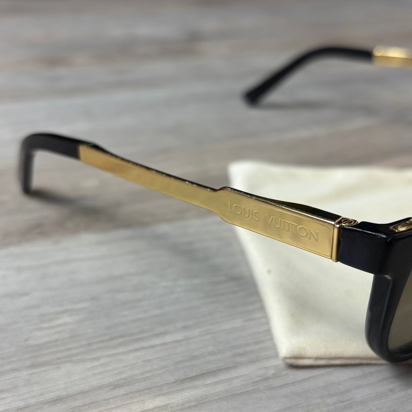Louis Vuitton Evidence Sunglasses