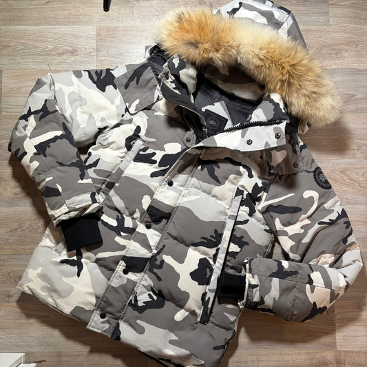 Canada Goose "Artic Camo" Wyndham (One of the rarest)- M
