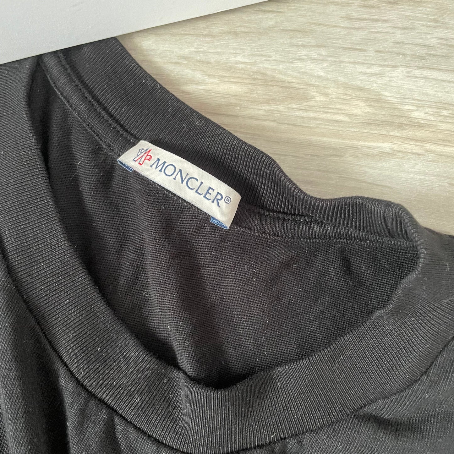 Moncler Taglia Tee (Fits M)