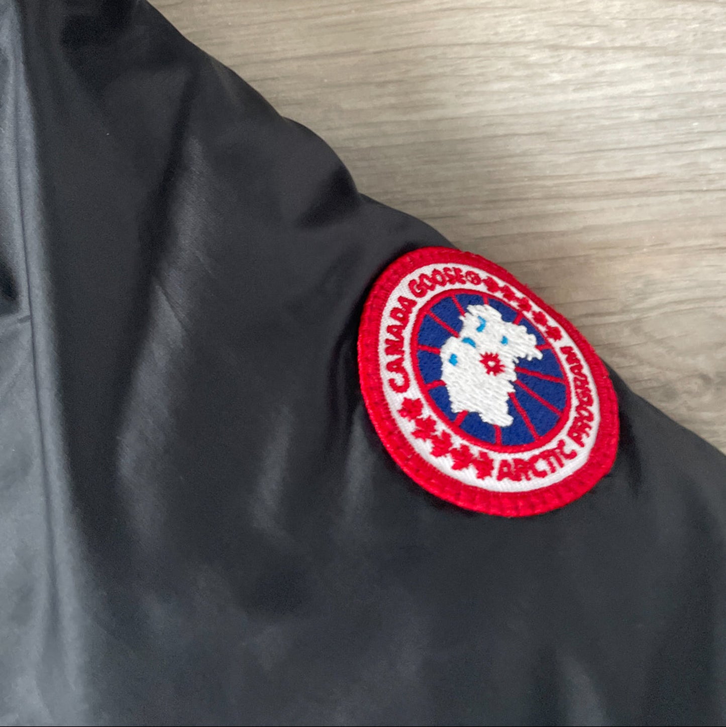 Canada Goose Lodge Puffer- M