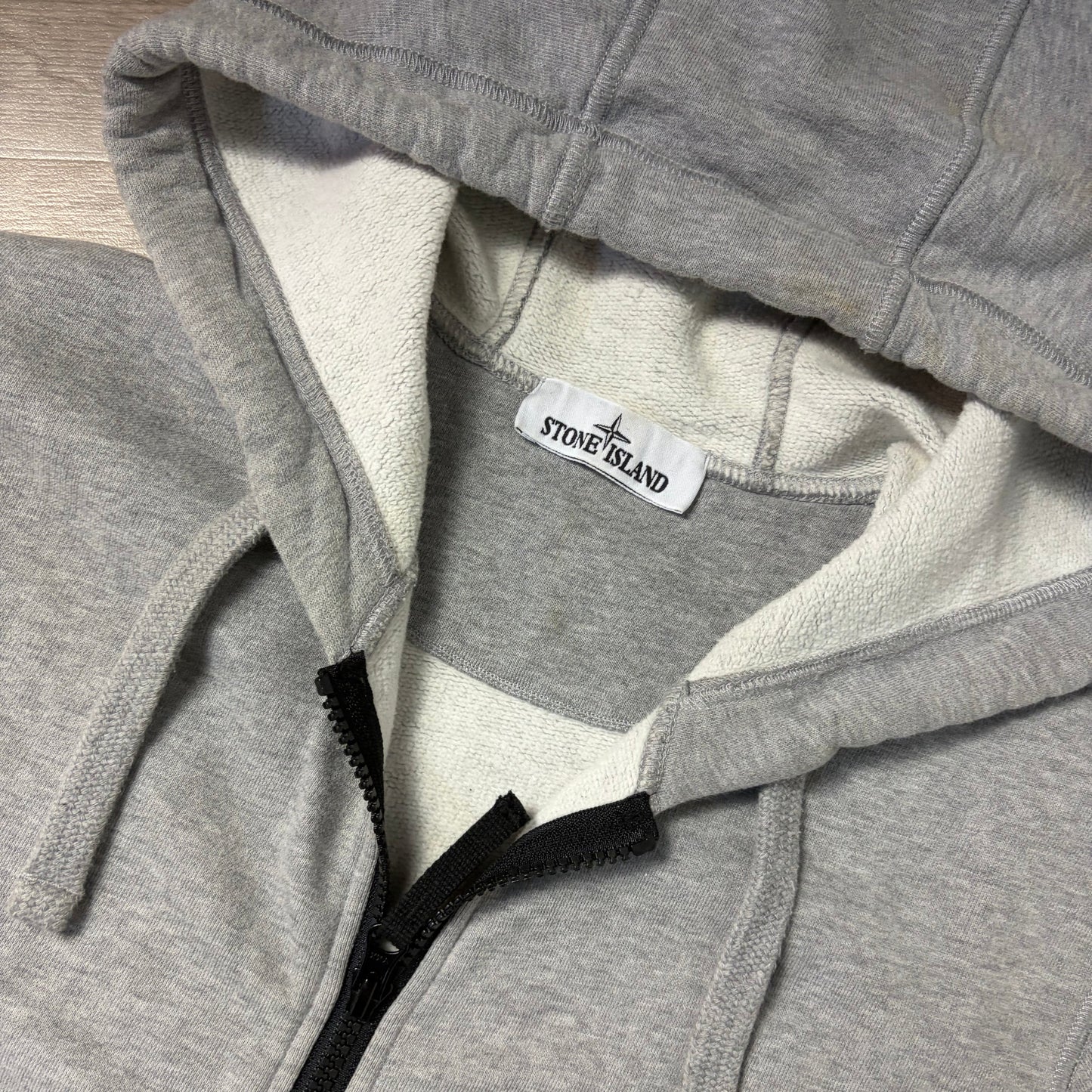 Stone Island Hoodie & Shorts- S