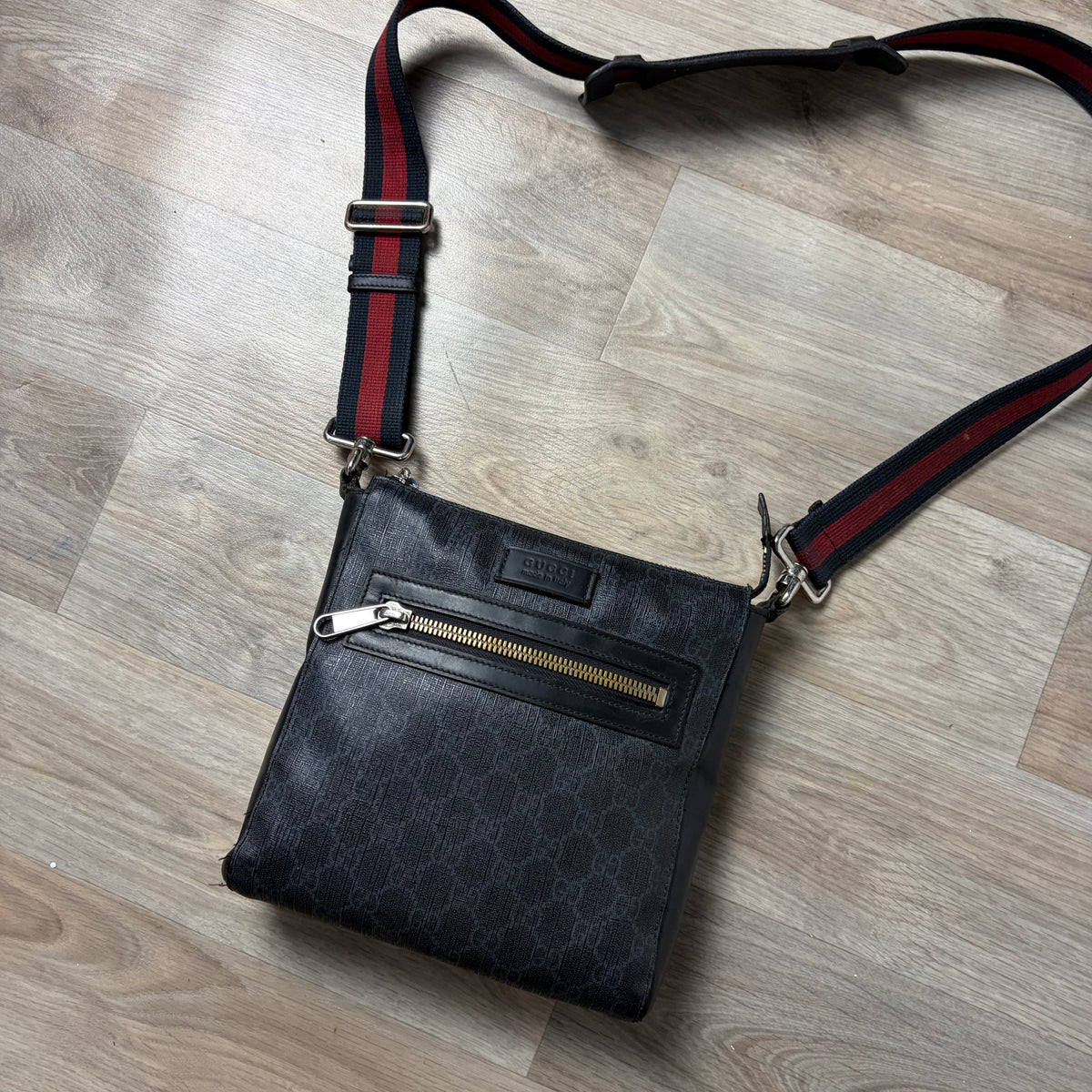 Gucci Supreme Messenger Bag