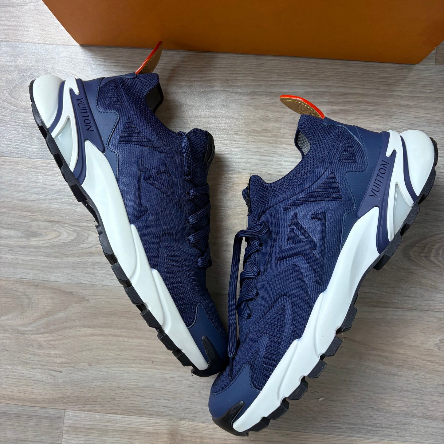 Louis Vuitton Tatics (10.5/11)