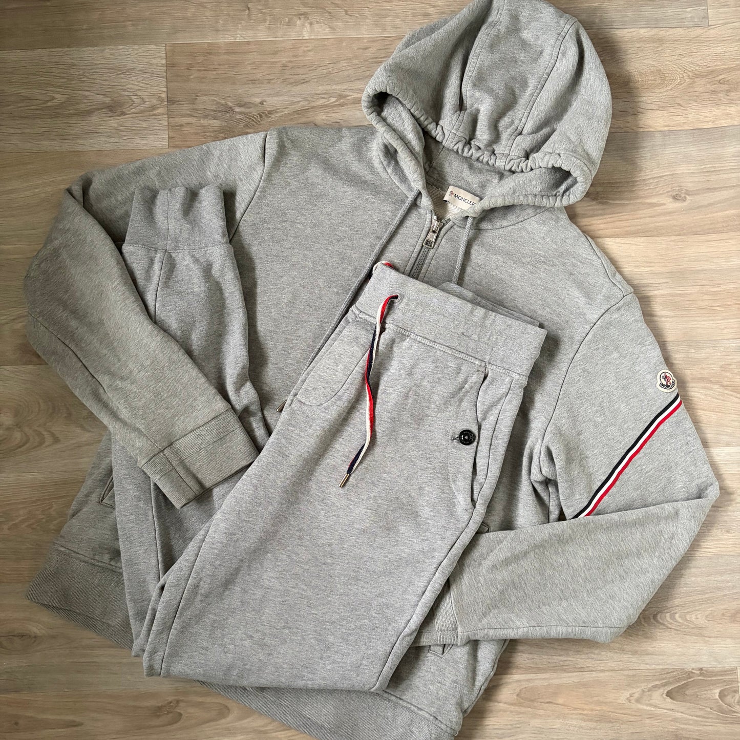 Moncler Tracksuit- L