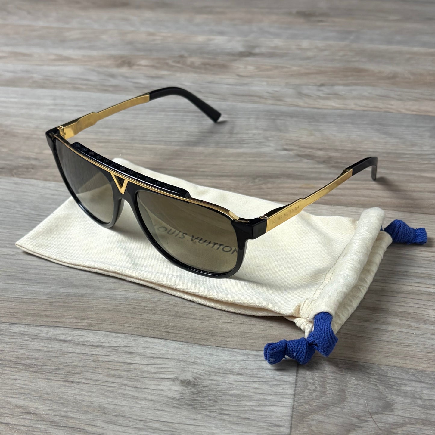 Louis Vuitton Evidence Sunglasses