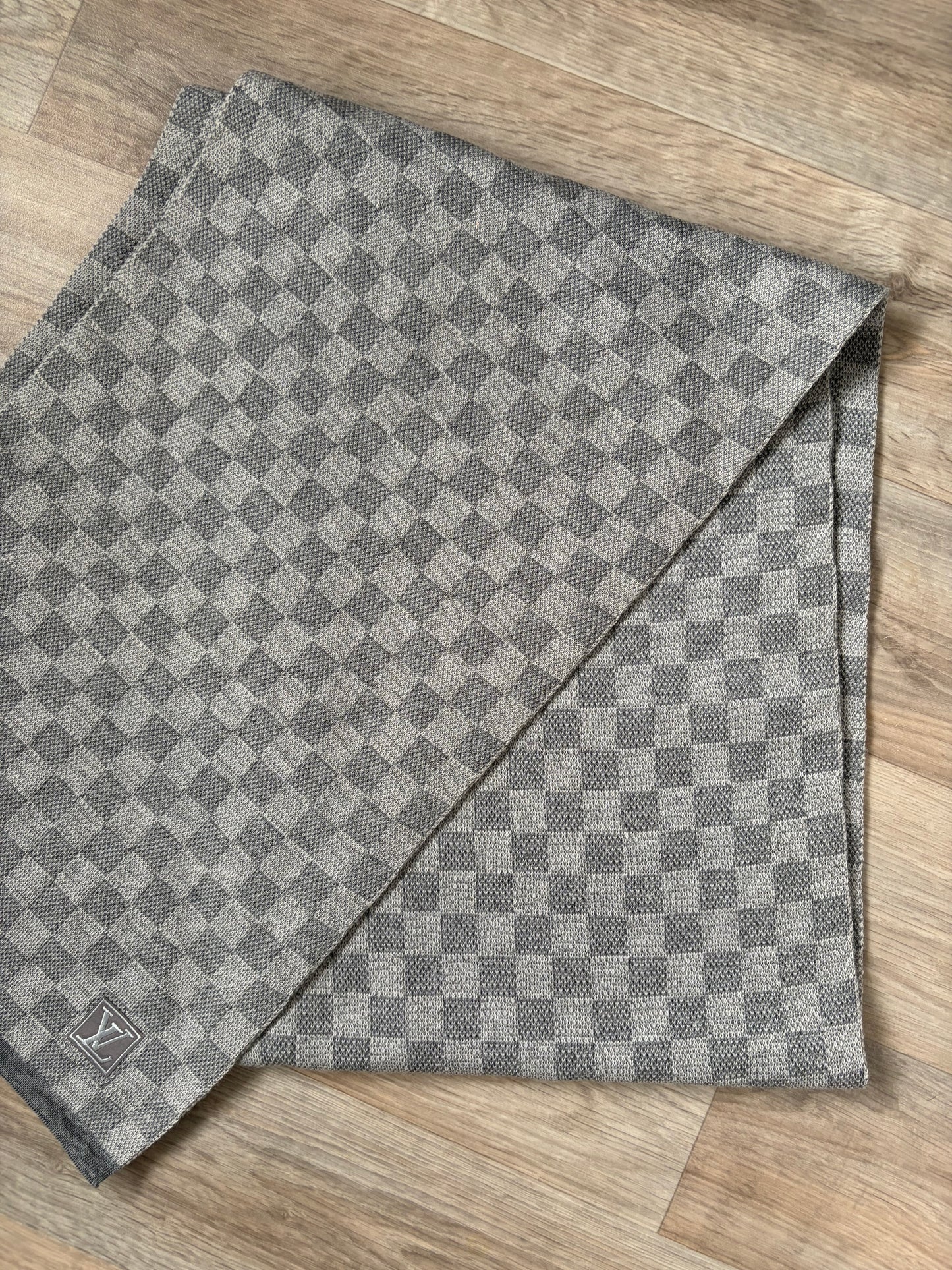 Louis Vuitton Damier Scarf (Old Season/Very rare)