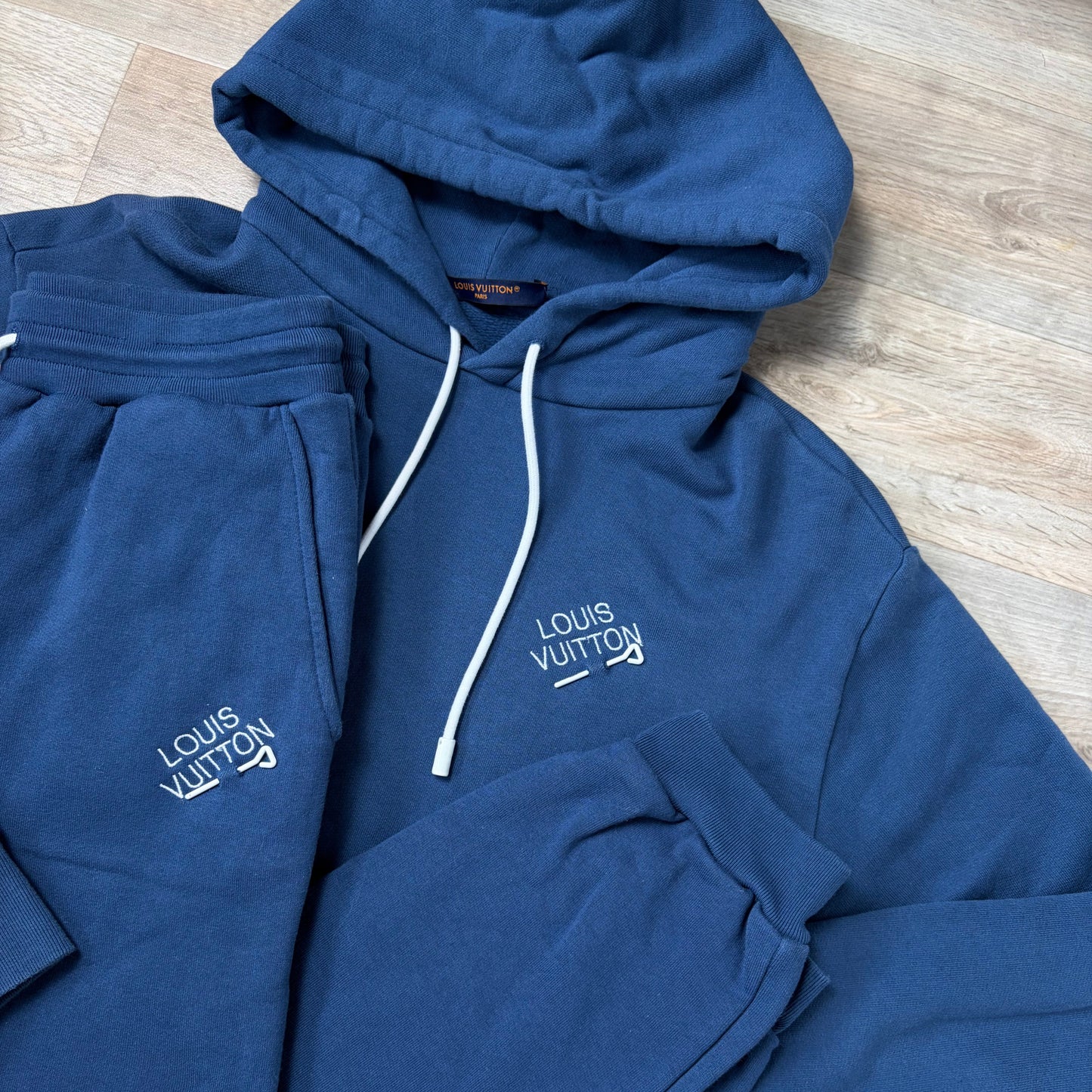 Louis Vuitton Tracksuit- M