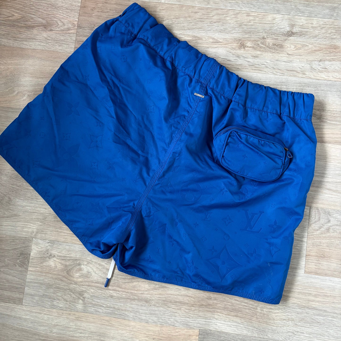 Louis Vuitton Shorts- L