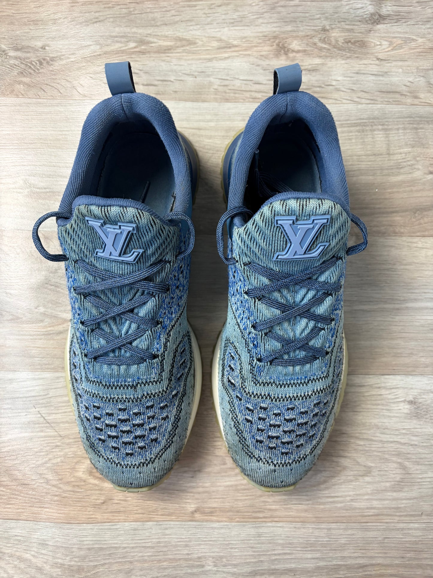 Louis Vuitton VNR- LV9 (Fit uk9.5/10)