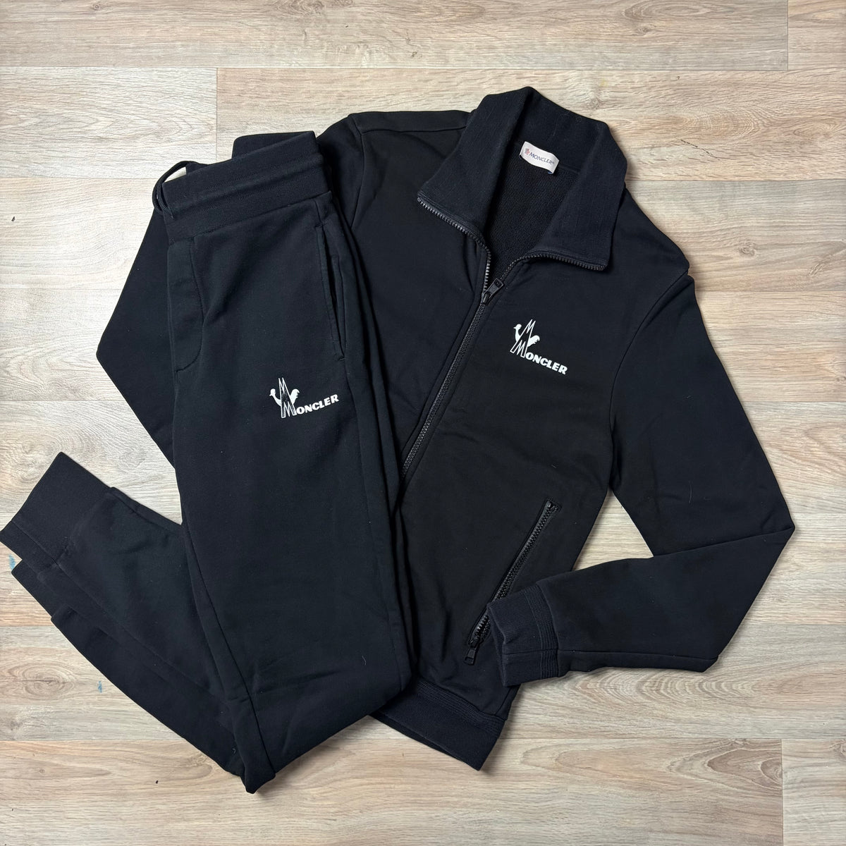 Moncler Tracksuit- XS