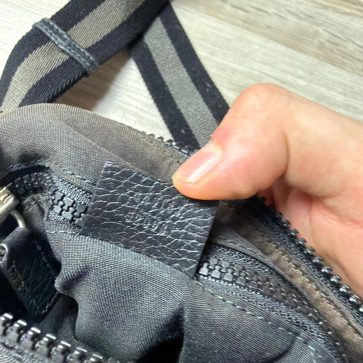 Gucci Messenger Bag