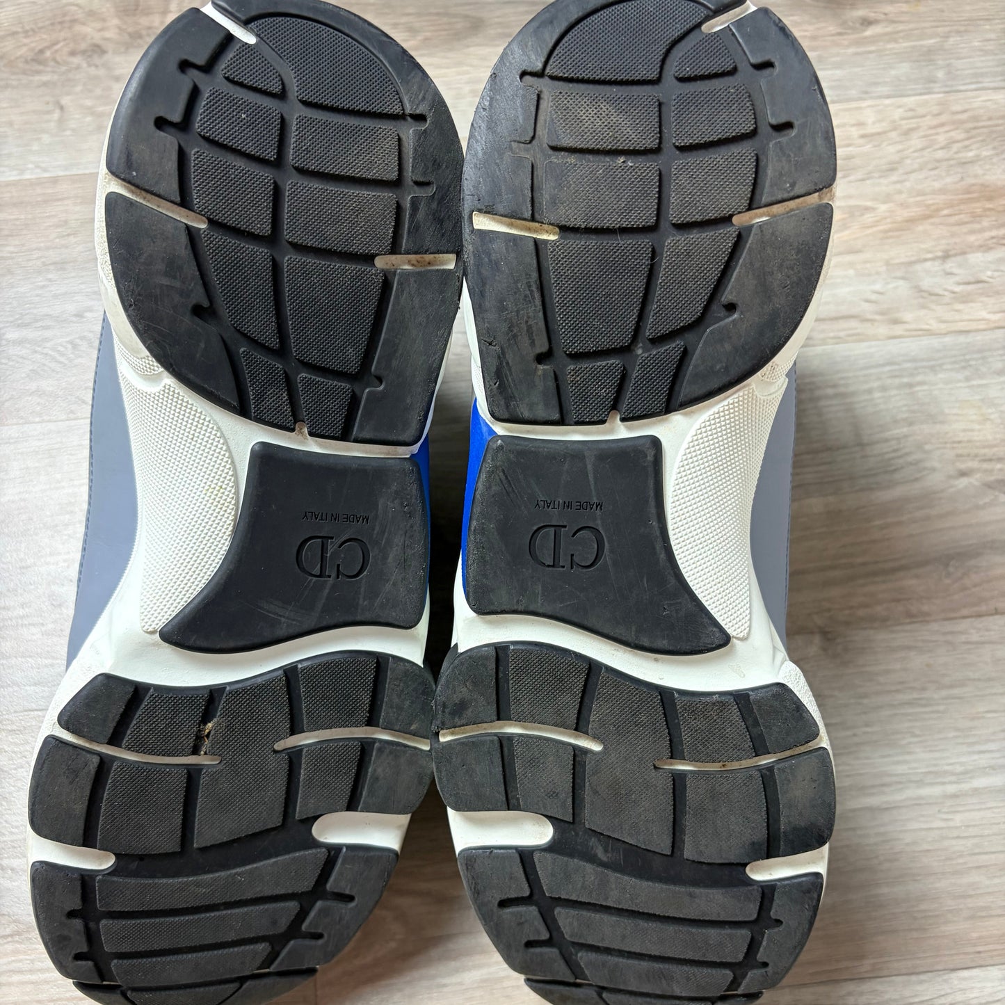 Dior B22- 10