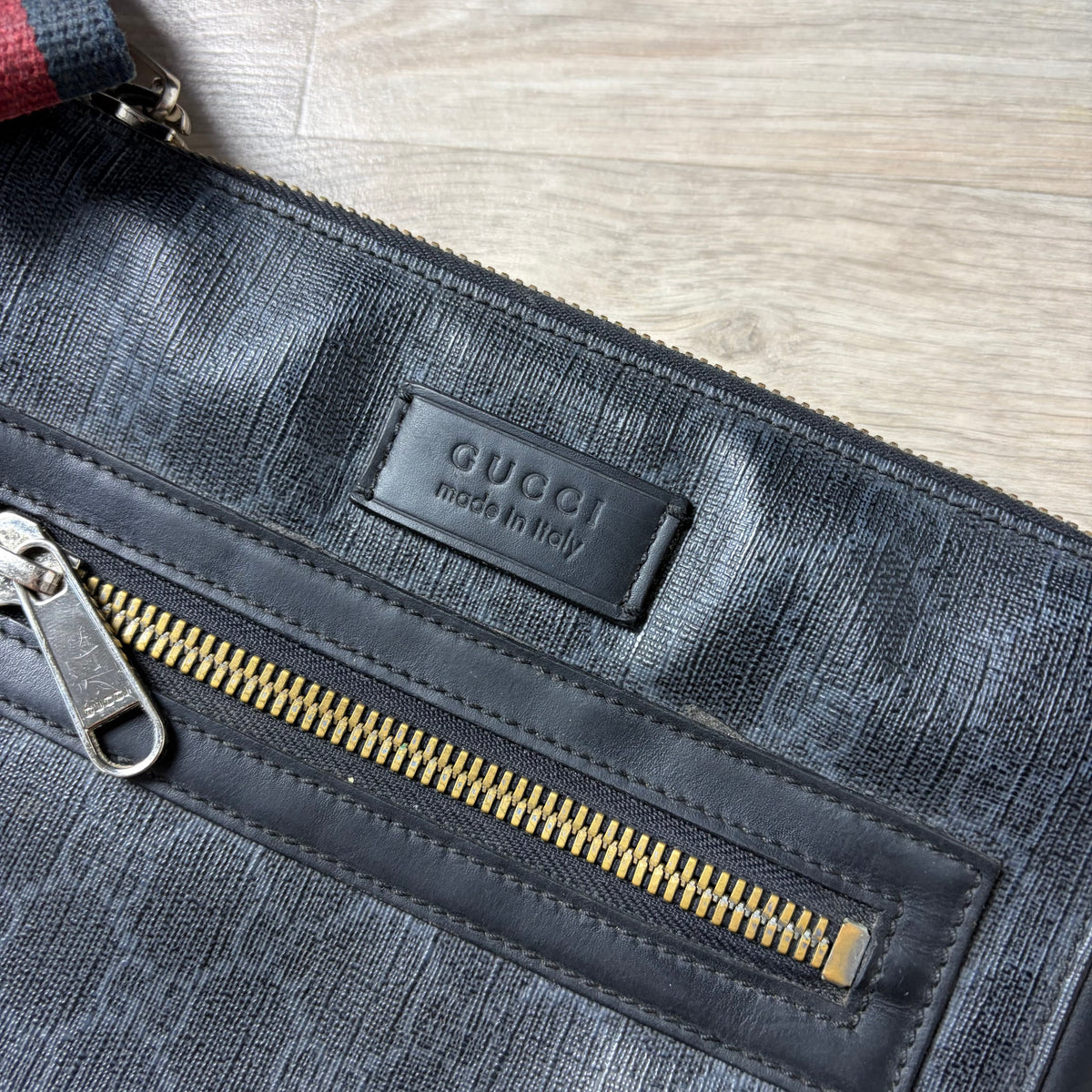 Gucci Supreme Messenger Bag