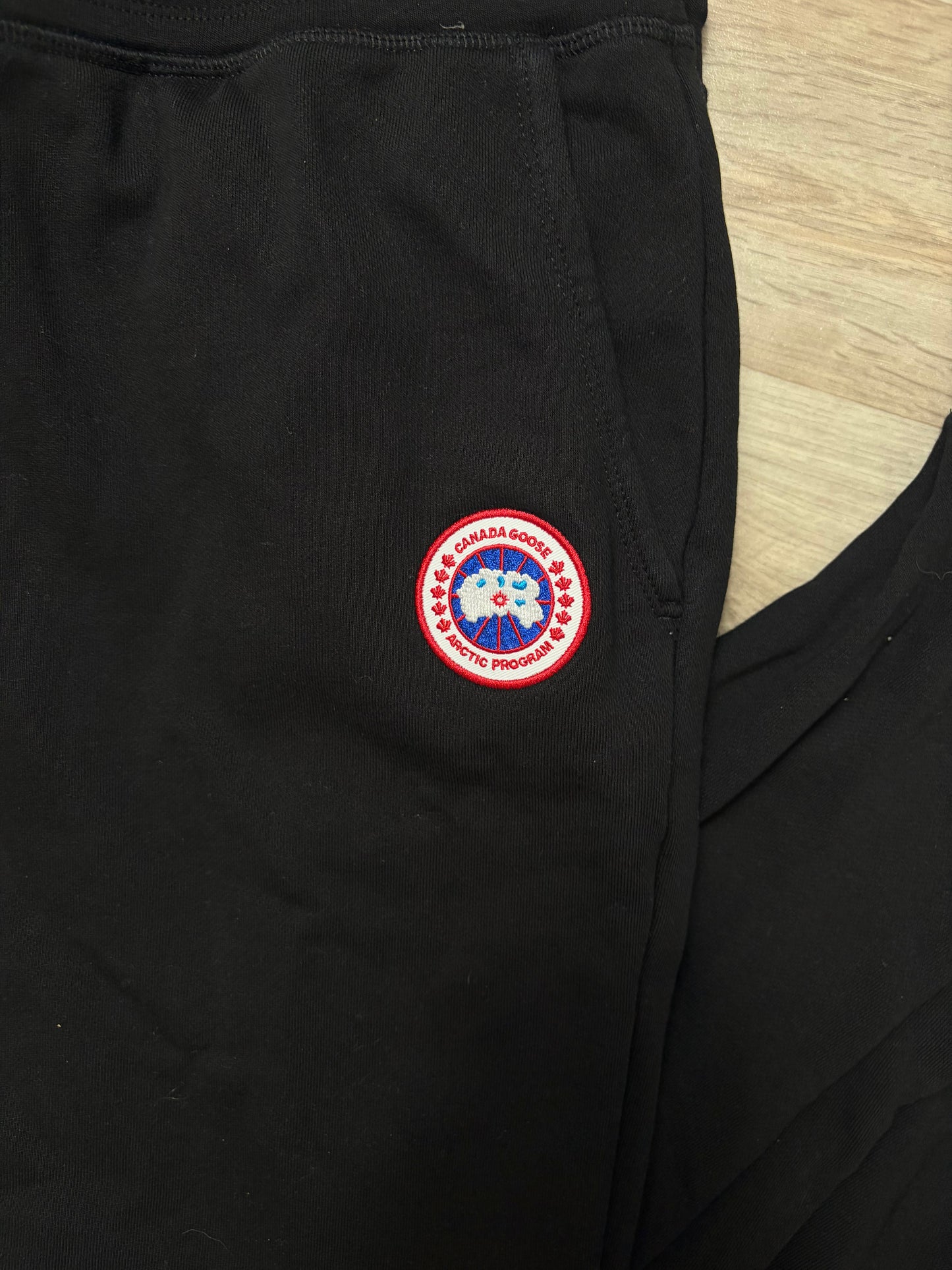 Canada Goose Tracksuit- L