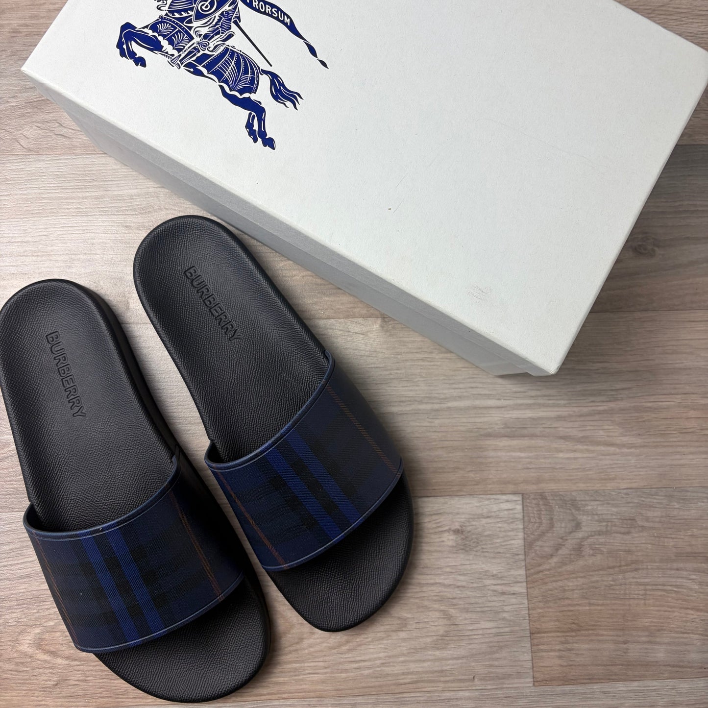 Burberry Sliders- 10