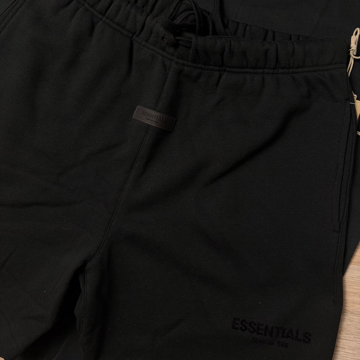 Essentials Set- L