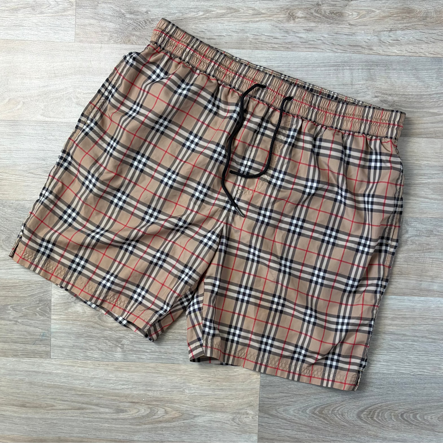 Burberry Shorts- L